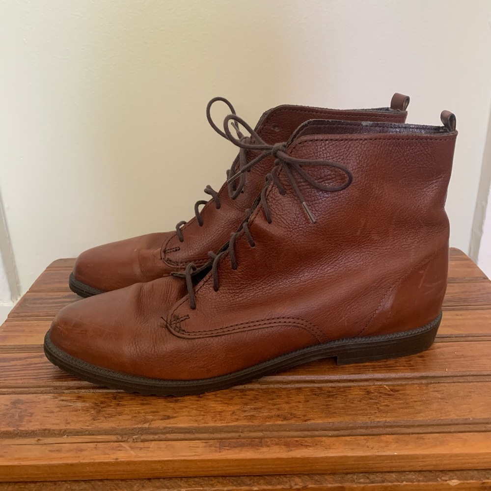 Vintage White Mountain Lace Up Ankle Boots Made in USA